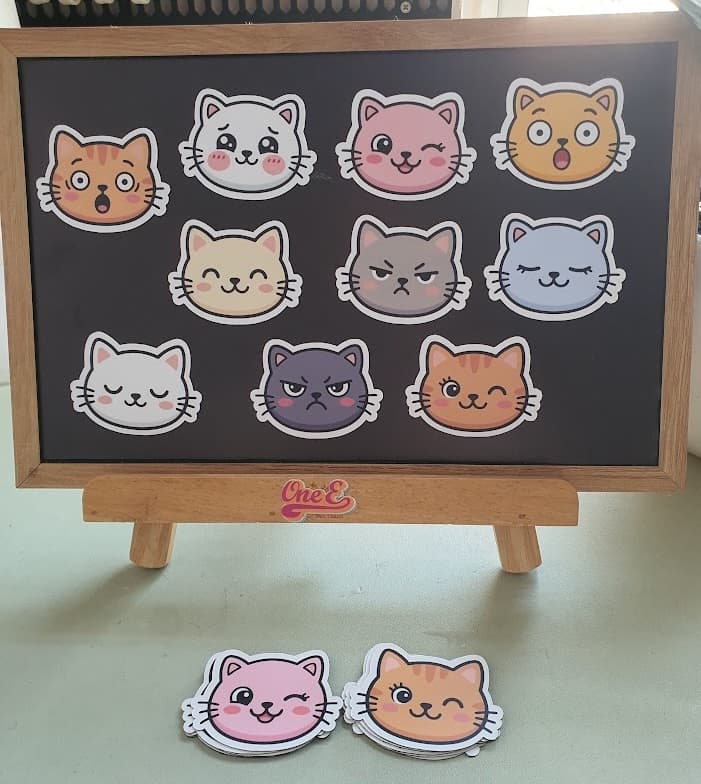 Xin chào, tụi mình là OneE Crafts